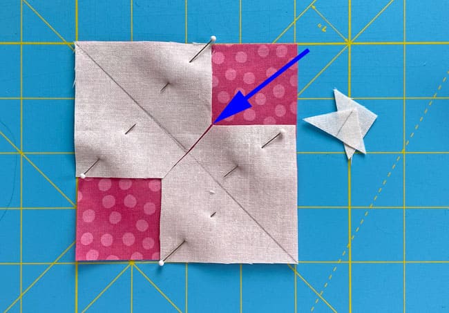 Diamond Ring Quilt Block using Traditional Methods