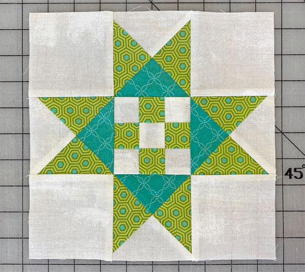 Dolly Madison's Star Quilt Block Tutorial: 4½