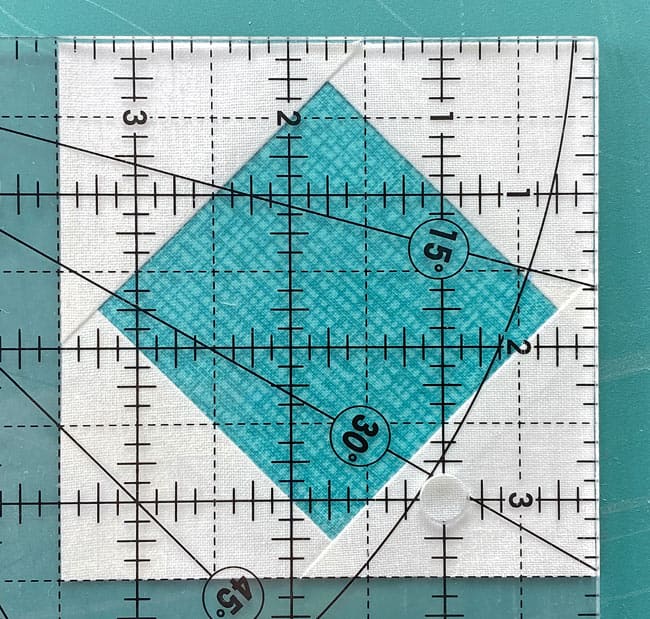 Square in a Square Quilt Block: 7 free patterns to download